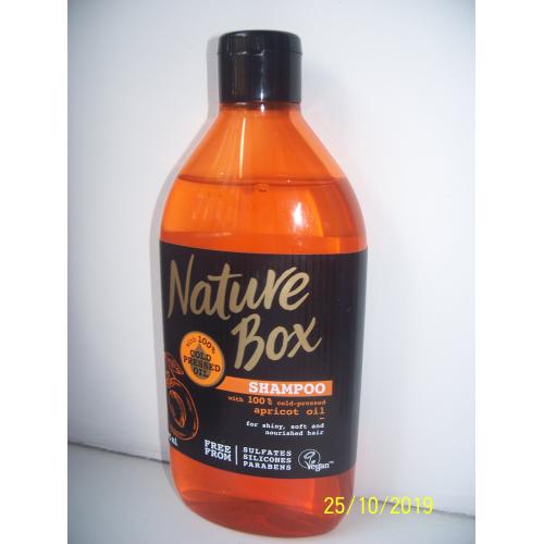 nature box dodający objętości szampon z olejem z moreli