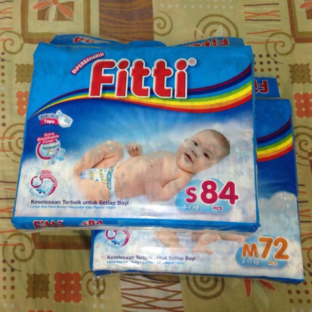 pampers fitti