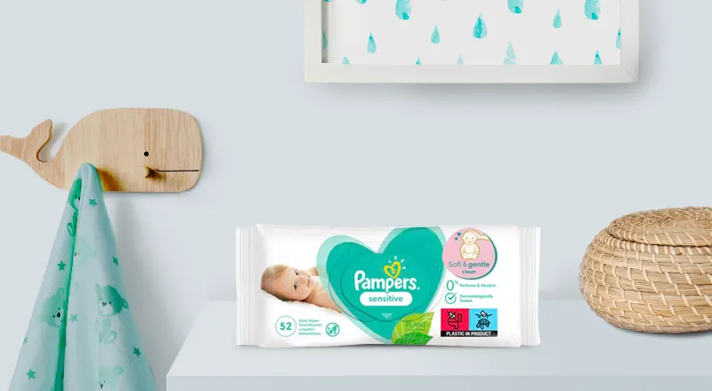 chuteczki pampers sensitive czy pure