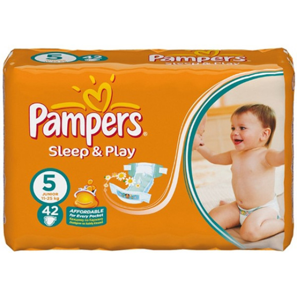 model pampers sleep&play