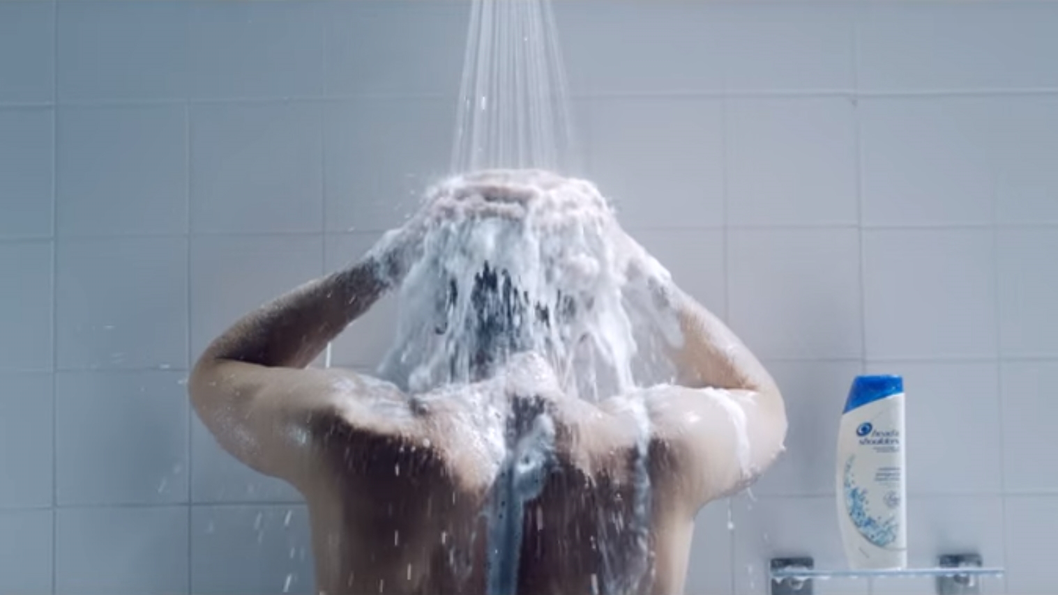 reklama z lewandowskim szampon